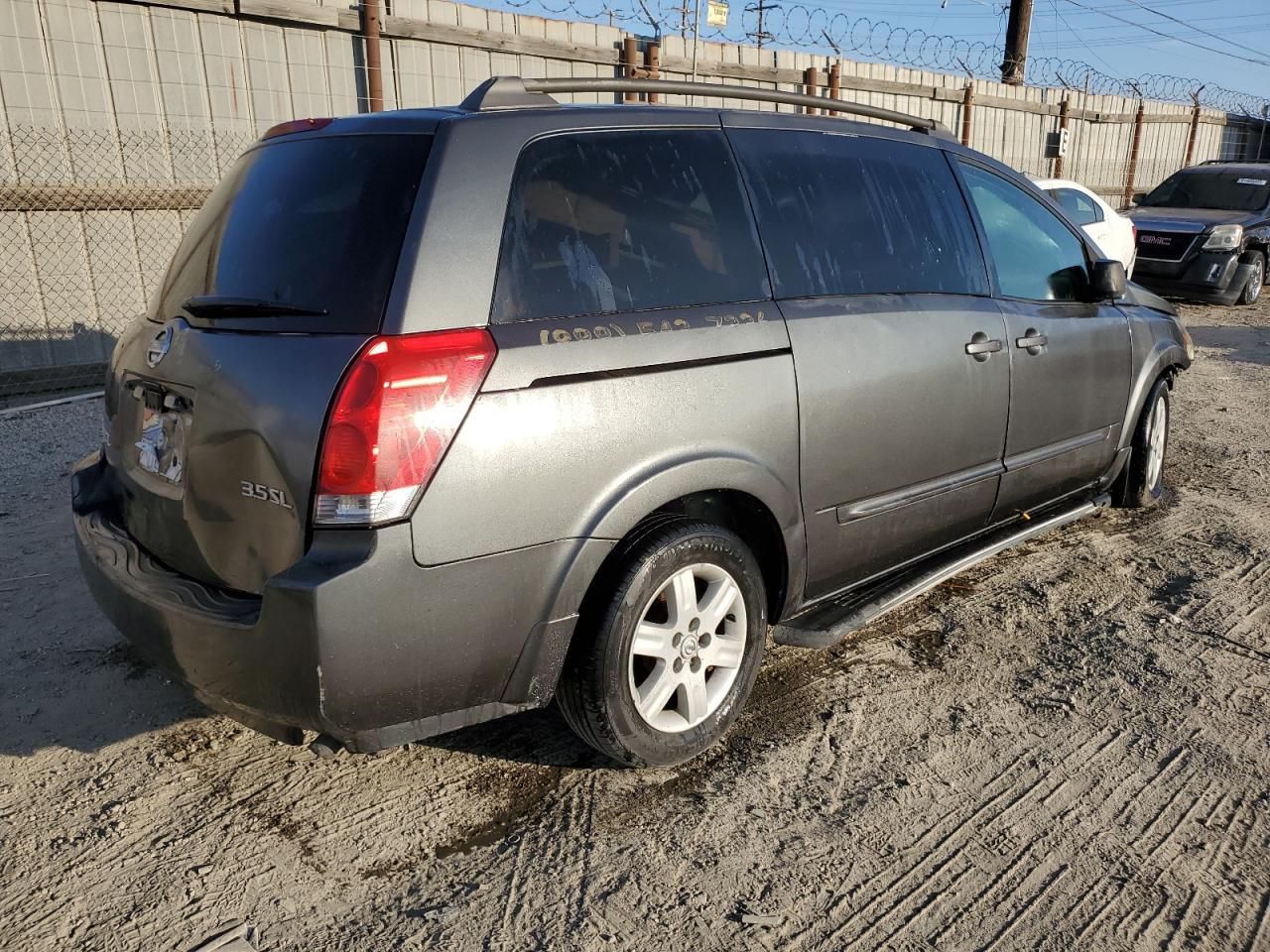 2004 Nissan Quest S - Фото 3