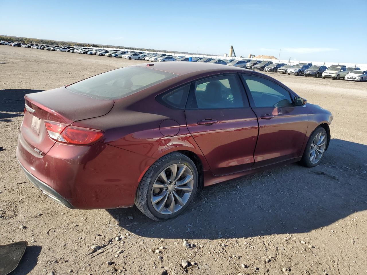 2015 Chrysler 200 S - Image 3
