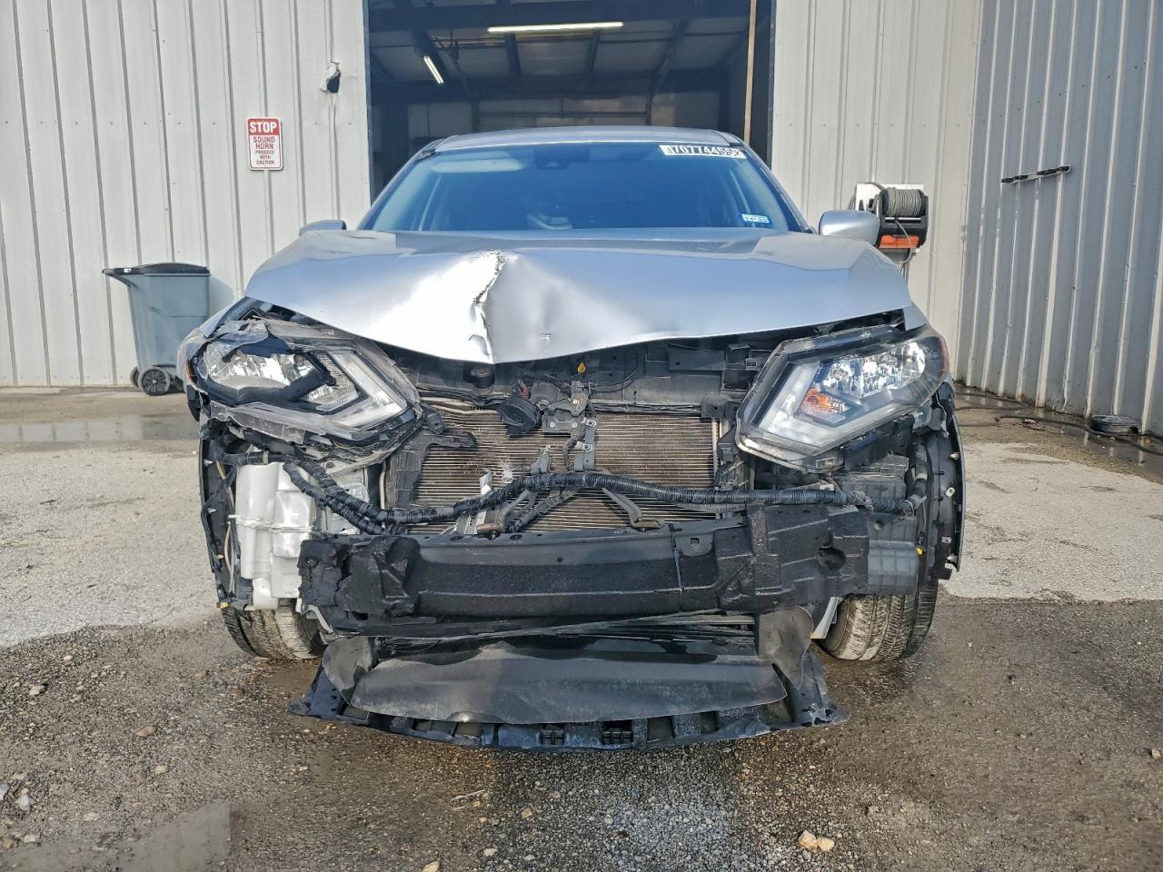 2020 Nissan Rogue S - Image 5