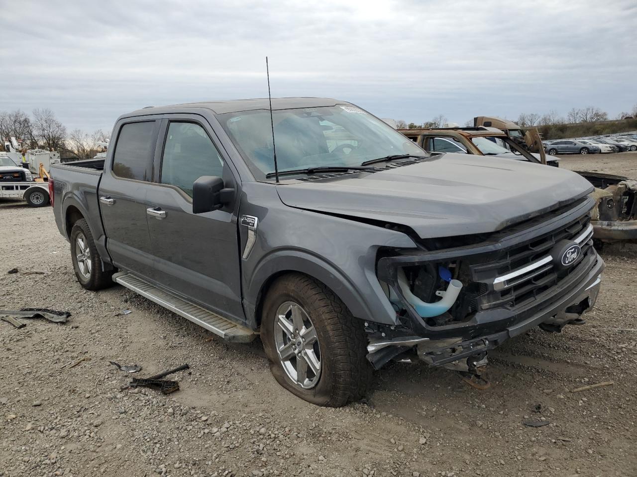 2025 Ford F150 Xlt - Фото 4