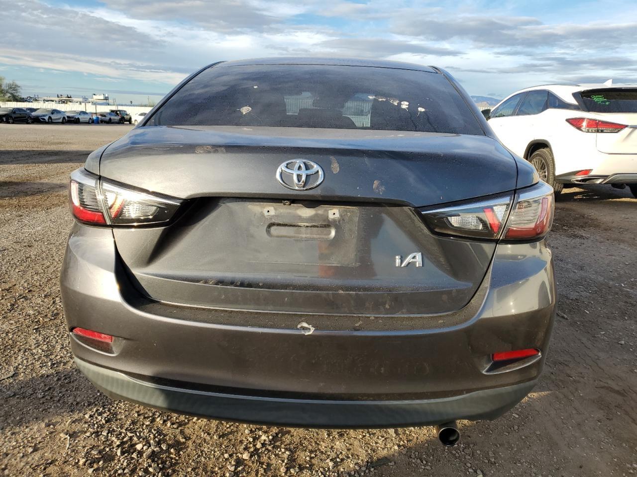 2018 Toyota Yaris Ia - Image 6