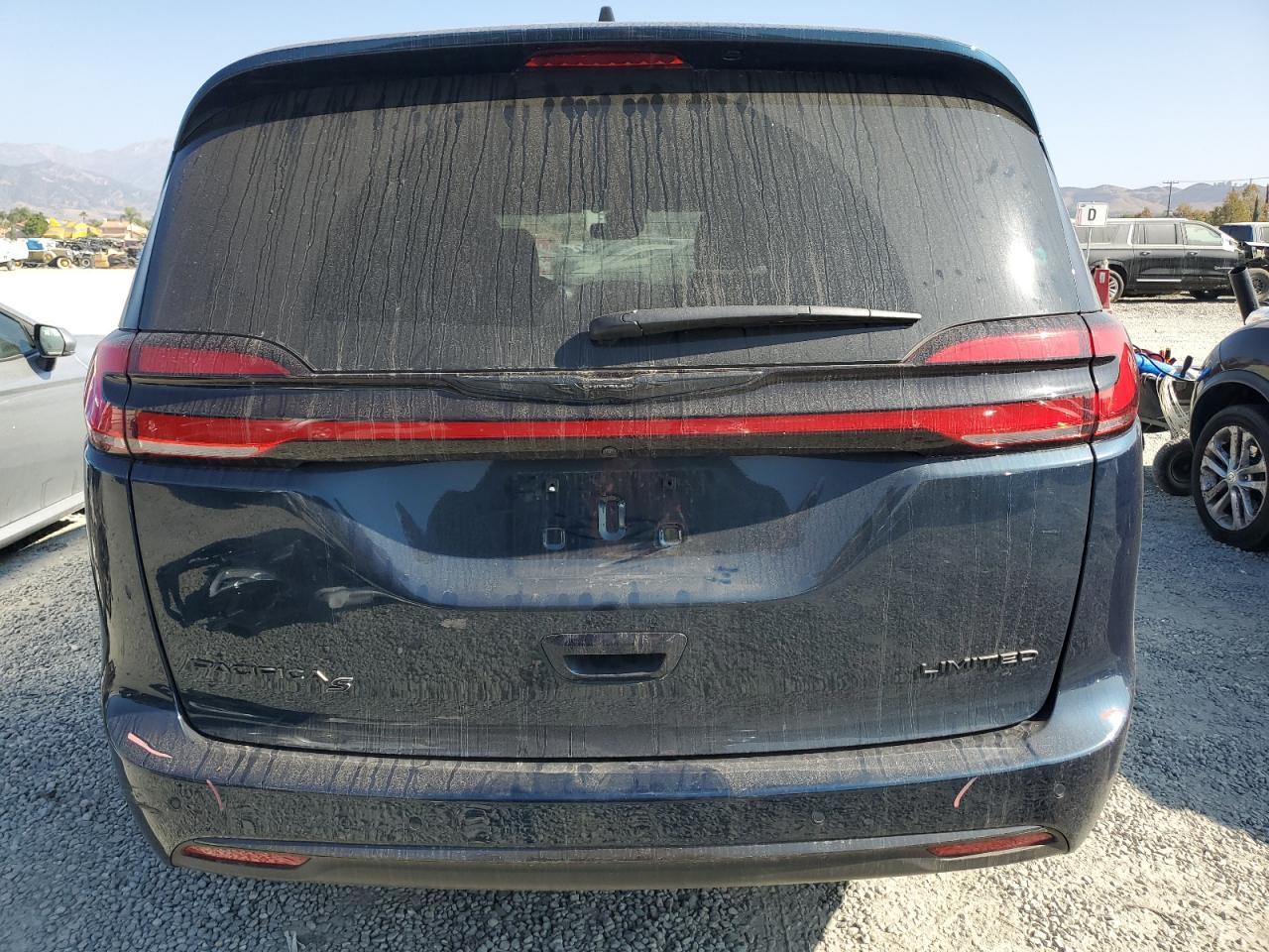 2025 Chrysler Pacifica Limited - Фото 6