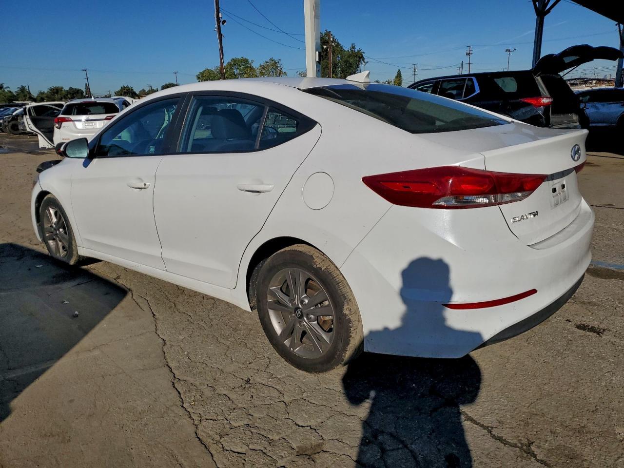 2018 Hyundai Elantra Sel - Фото 2