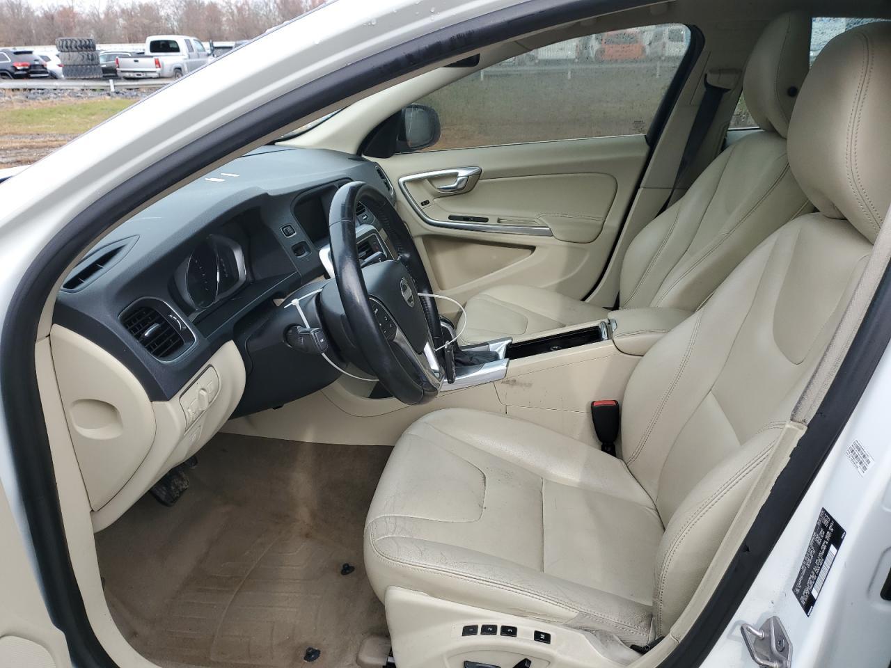 2015 Volvo S60 Premier - Фото 7