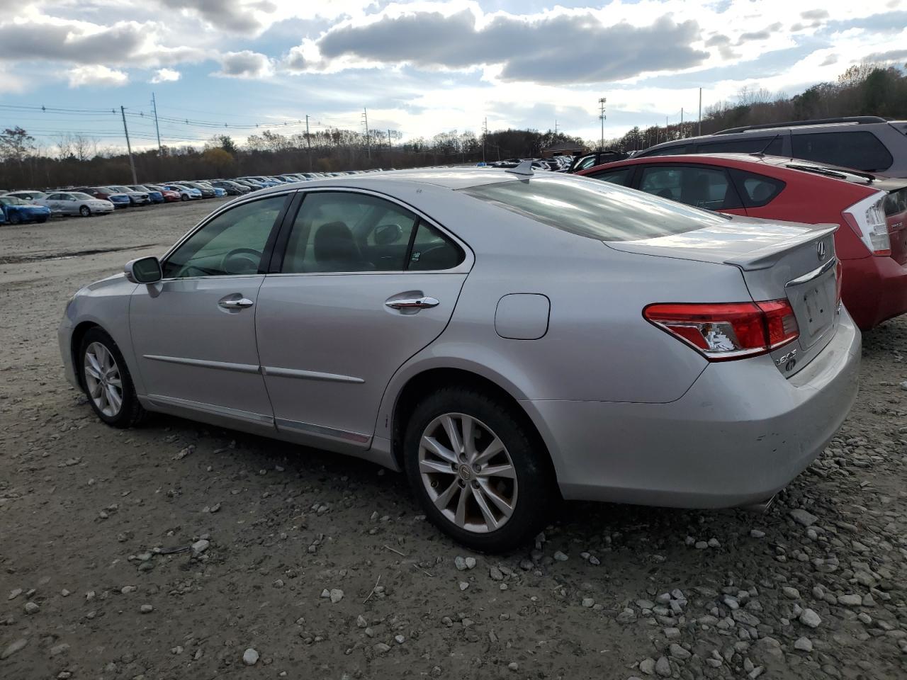 2010 Lexus Es 350 Base - Image 2