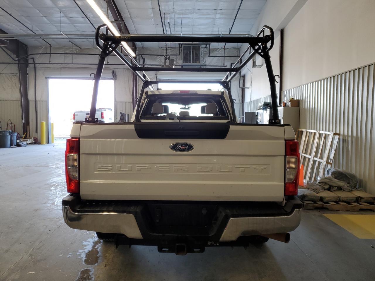 2022 Ford F250 Super Duty - Image 6