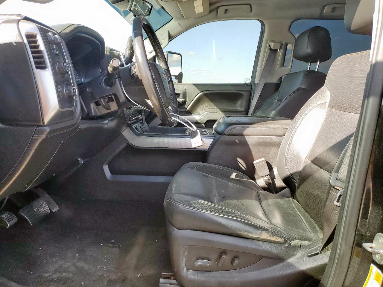 2015 Chevrolet Silverado K2500 Heavy Duty Ltz - Image 7