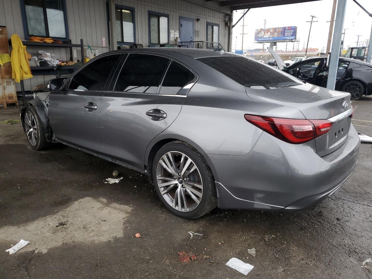 2018 Infiniti Q50 Luxe - Image 2