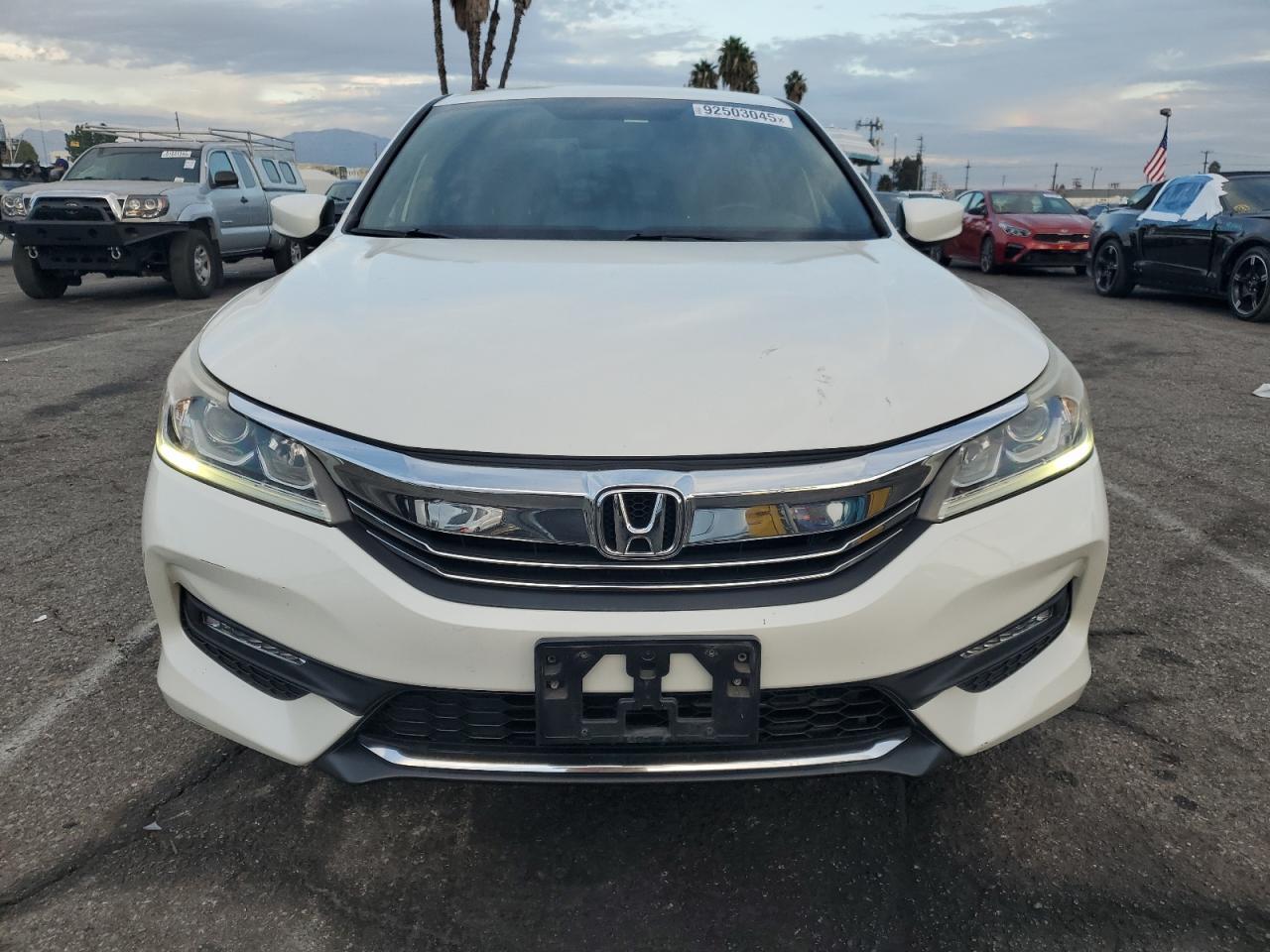 2017 Honda Accord Sport - Фото 5