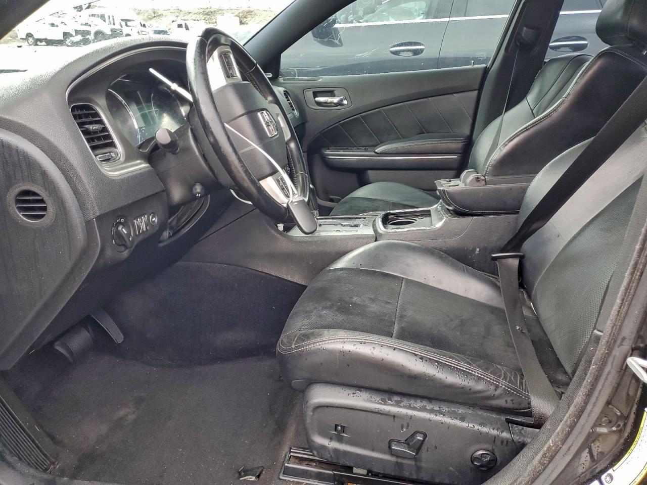 2012 Dodge Charger R/T - Image 7