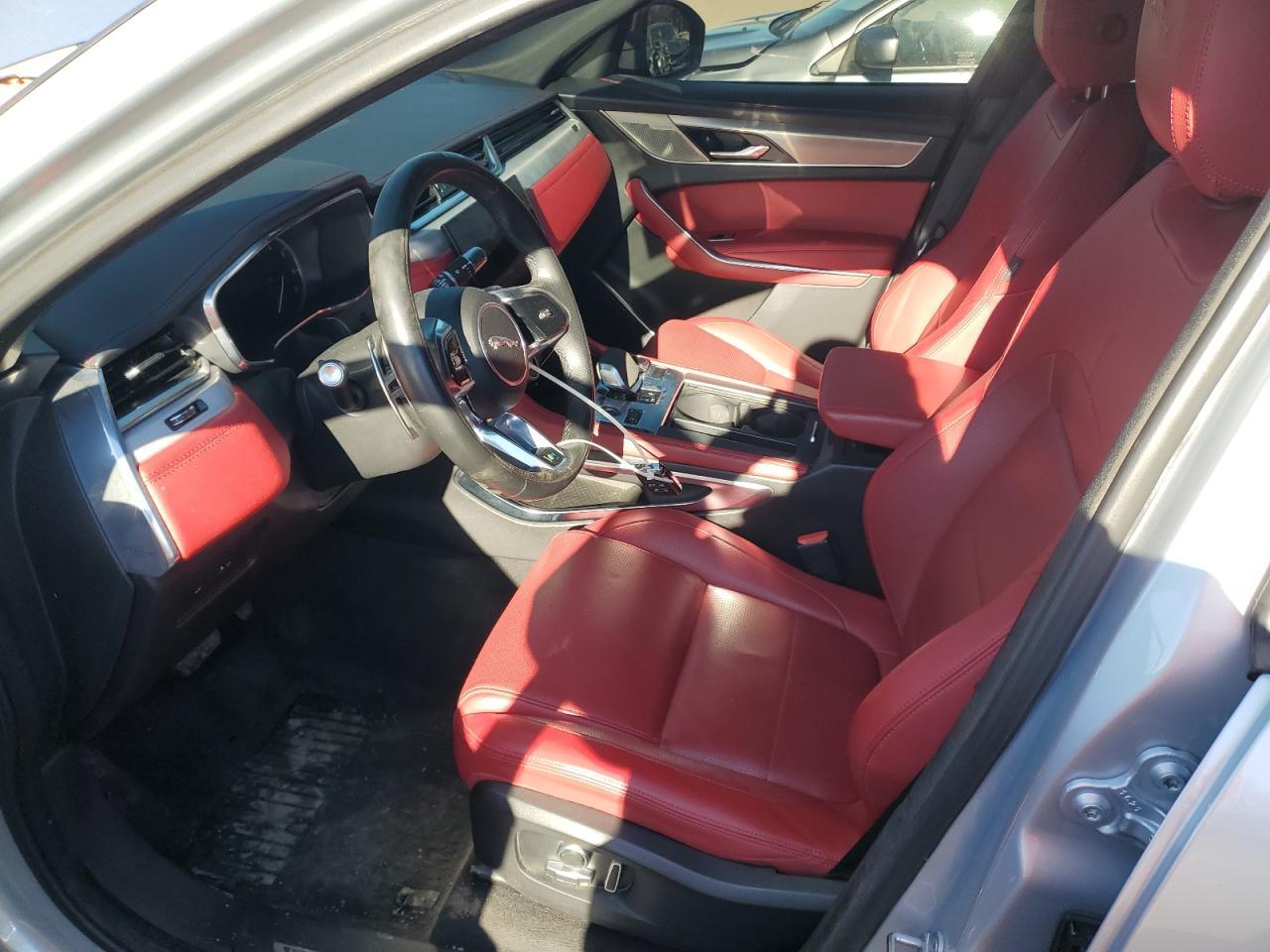 2022 Jaguar F-Pace R-Dynamic S - Фото 7