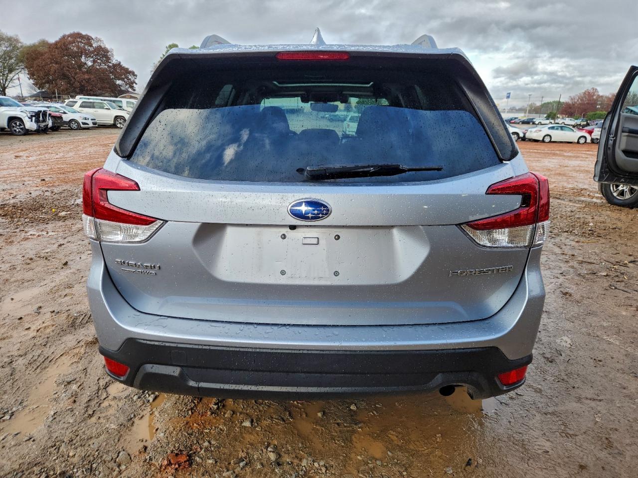 2021 Subaru Forester Premium - Фото 6