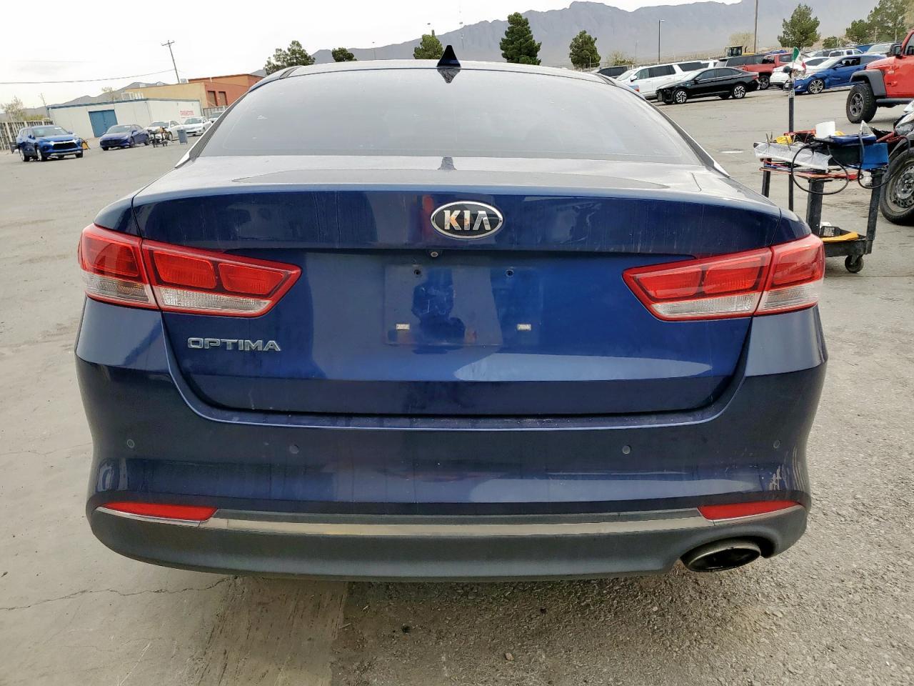 2018 Kia Optima Lx - Image 6