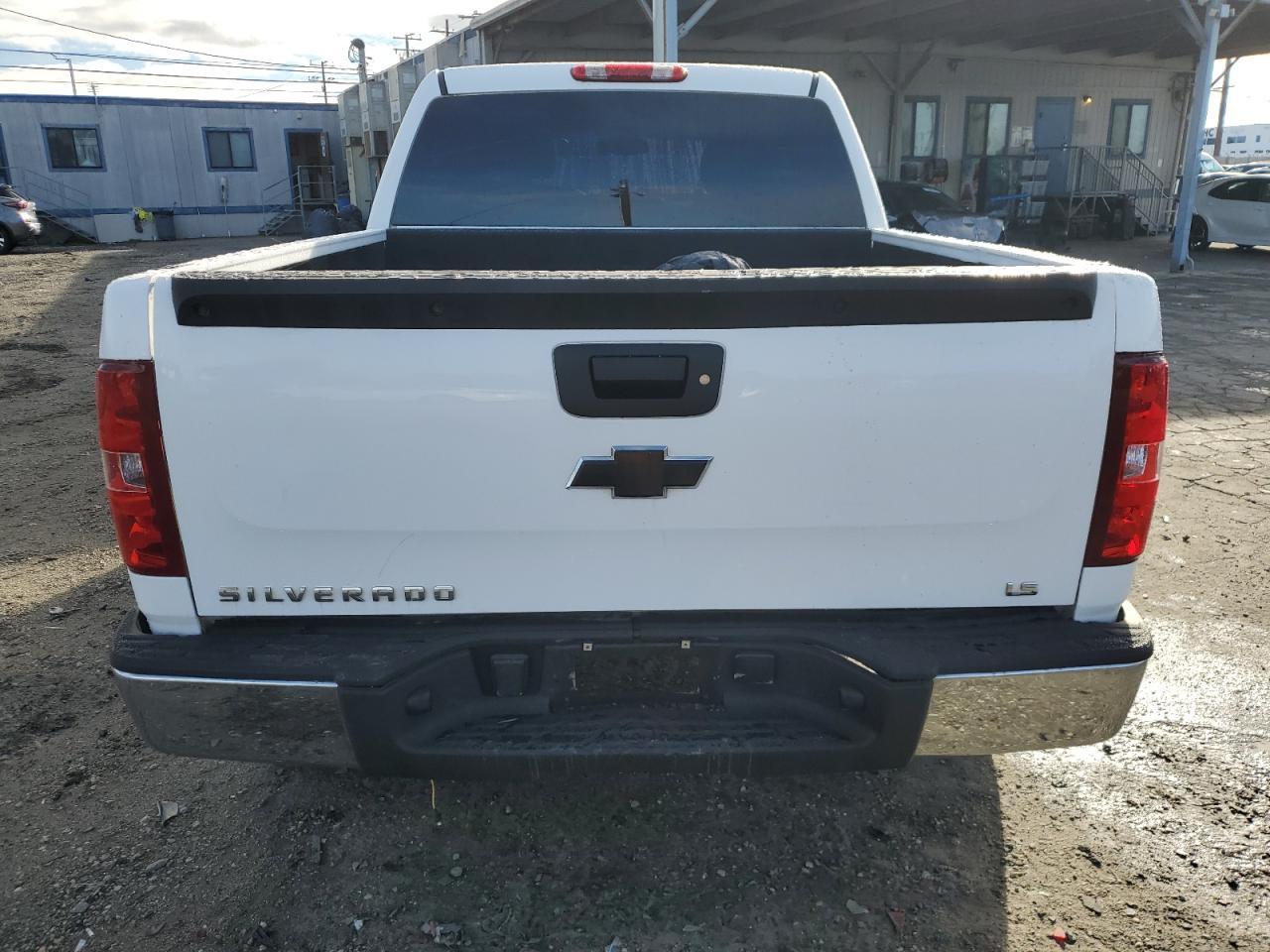 2009 Chevrolet Silverado C1500 - Image 6