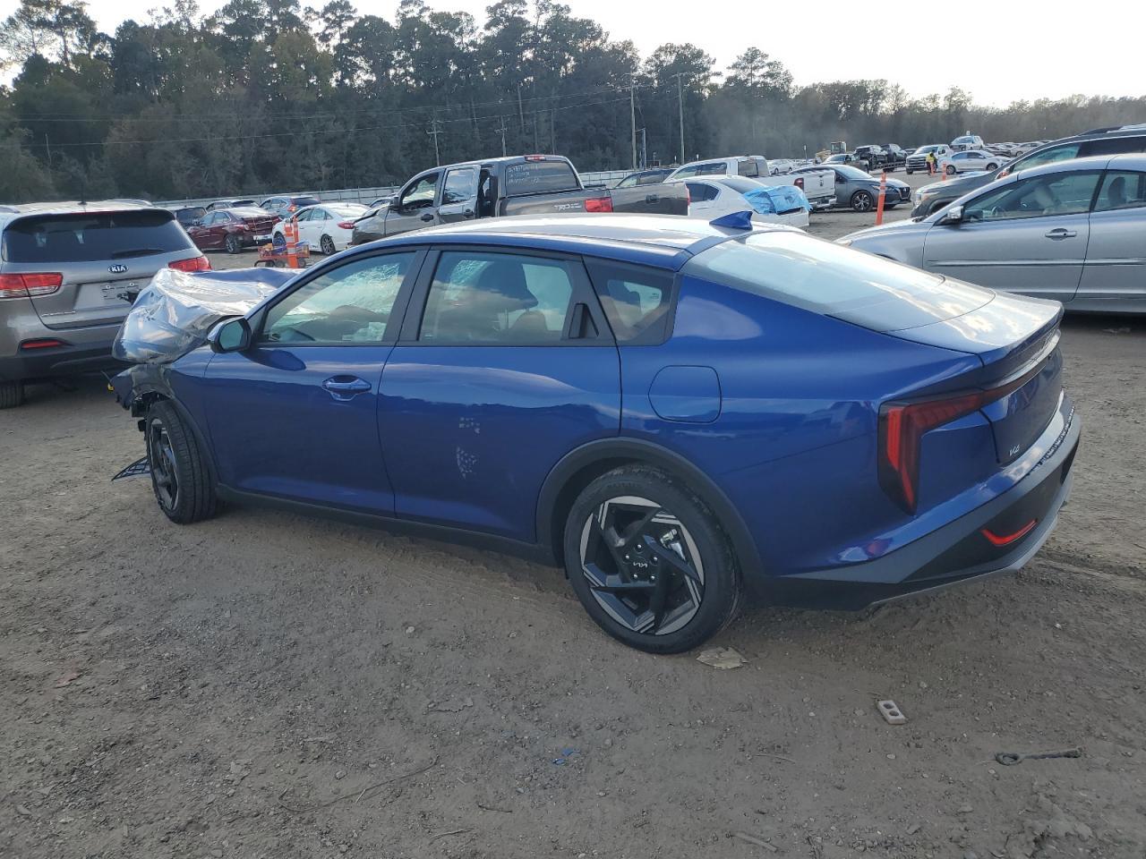 2025 Kia K4 Ex - Image 2