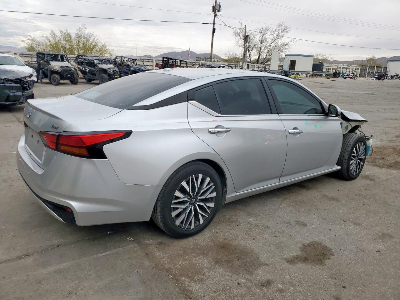 2023 Nissan Altima Sv - Фото 3