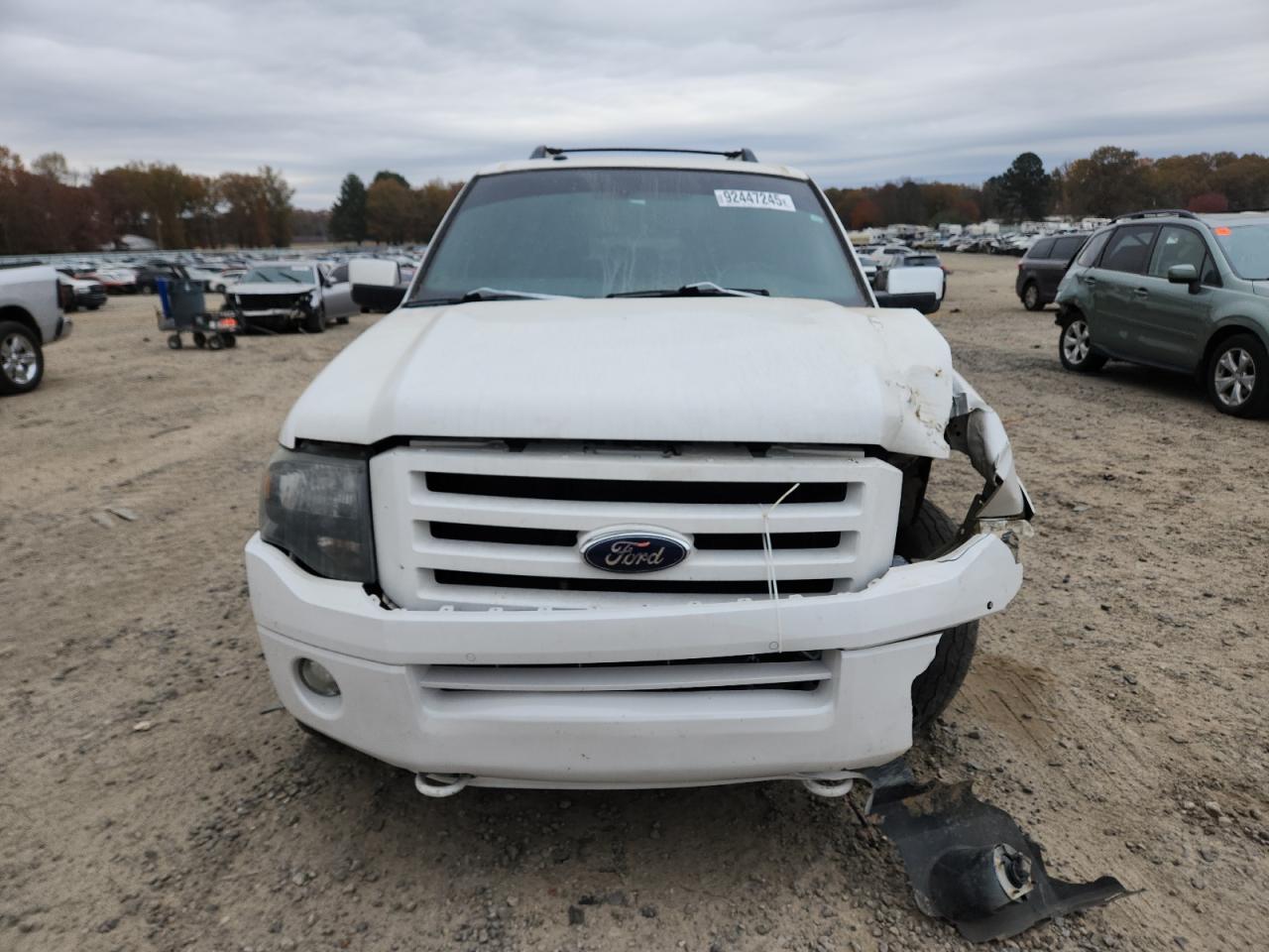 2014 Ford Expedition Limited - Image 5