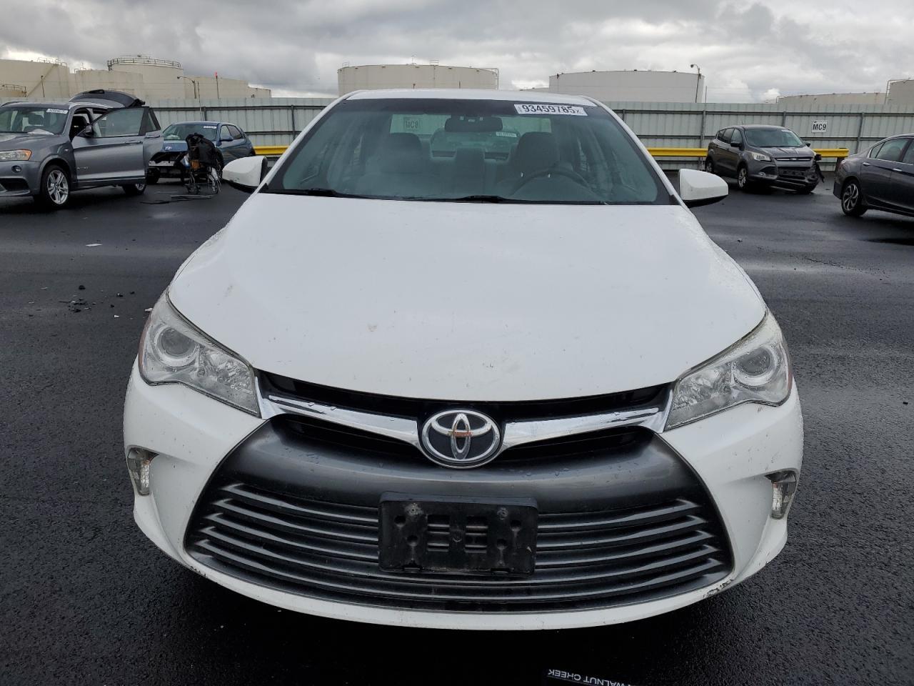 2017 Toyota Camry Le - Image 5