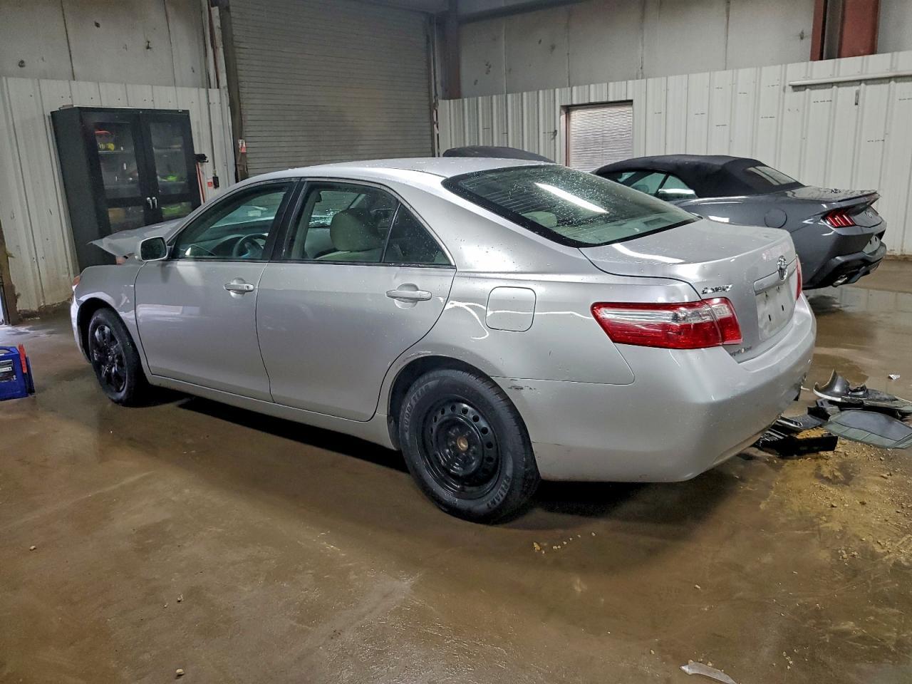 2009 Toyota Camry Base - Image 2