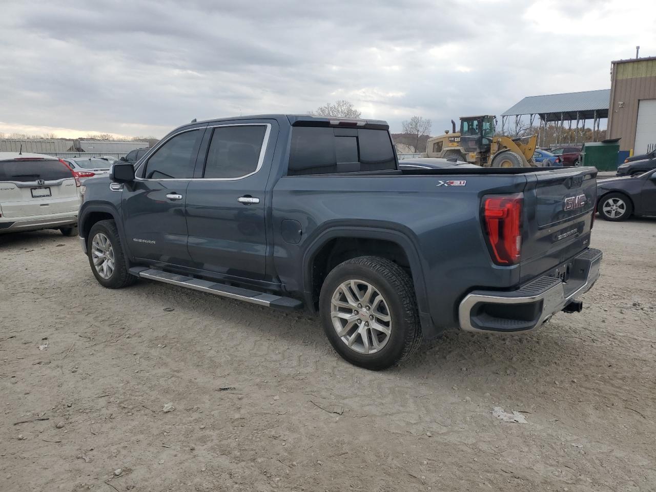 2020 GMC Sierra K1500 Slt - Image 2