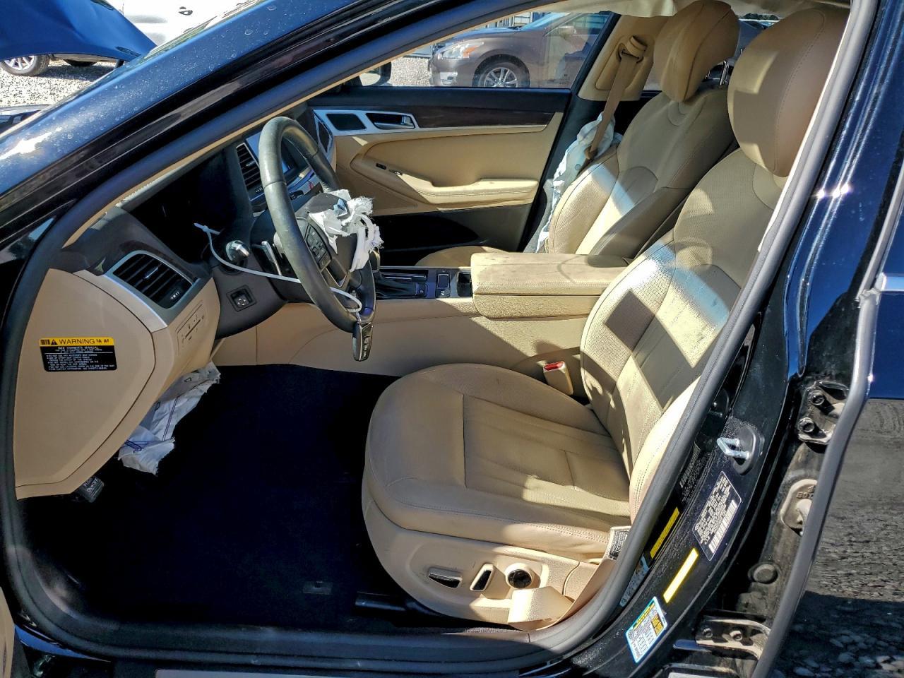 2015 Hyundai Genesis 3.8L - Фото 7
