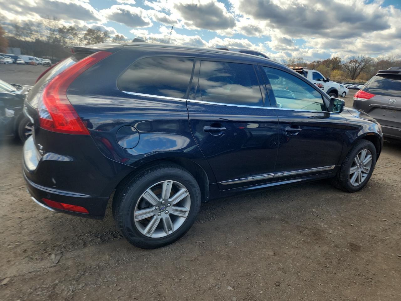 2017 Volvo Xc60 T5 Inscription - Фото 3