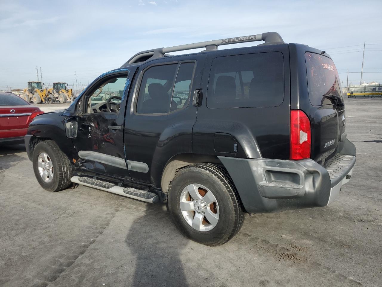 2013 Nissan Xterra X - Фото 2