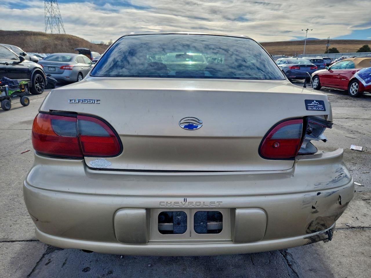 2004 Chevrolet Classic - Фото 6