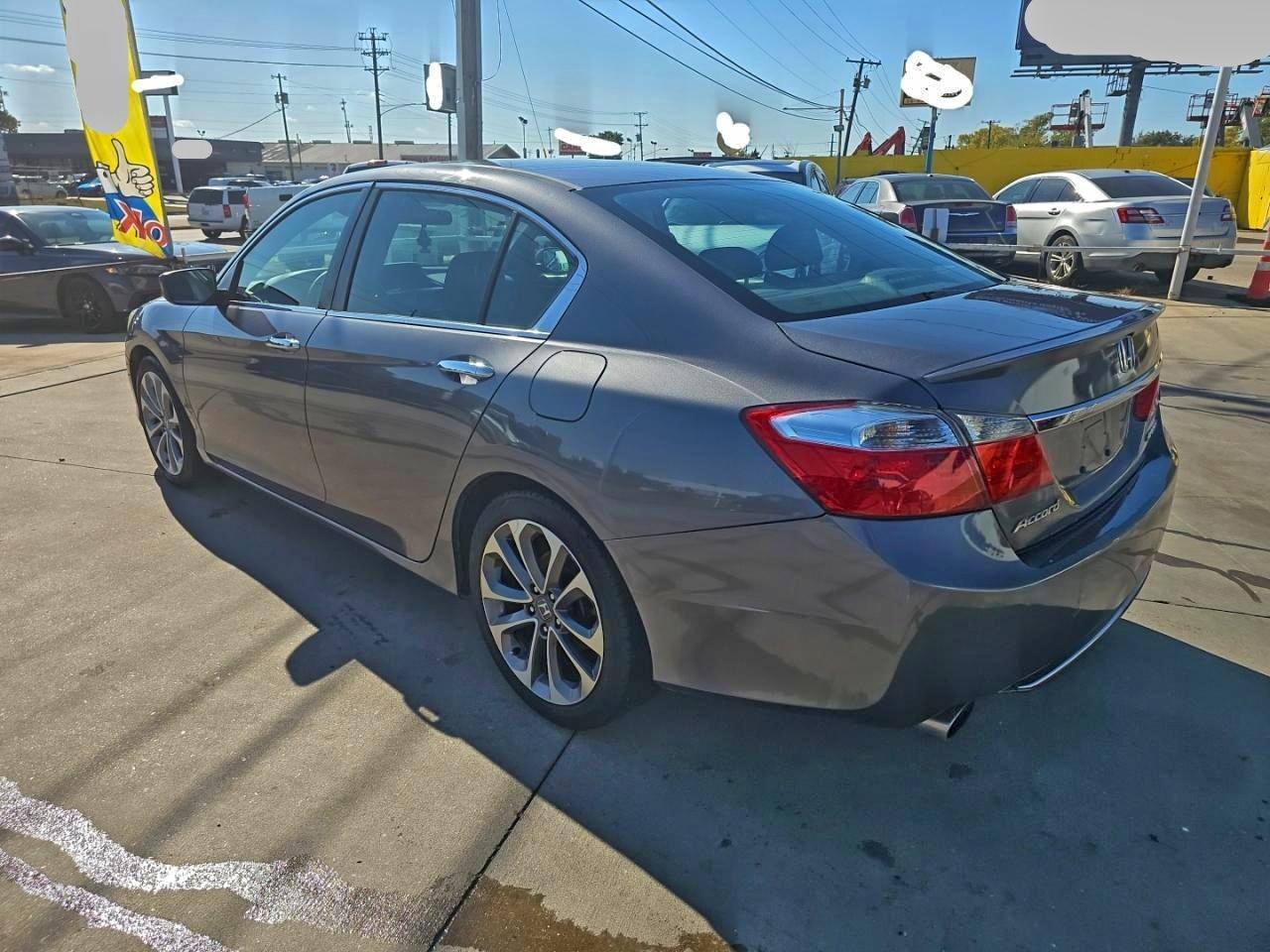 2013 Honda Accord Sport - Image 3