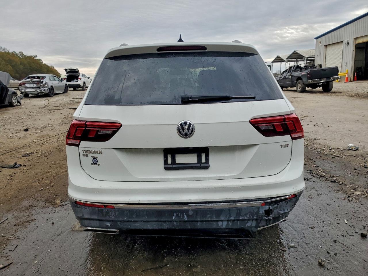 2018 Volkswagen Tiguan Se - Image 6