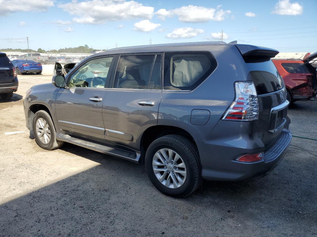 2017 Lexus Gx 460 - Image 2