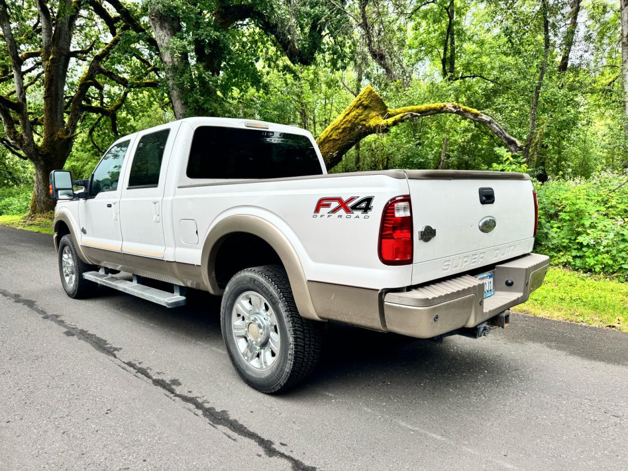 2012 Ford F350 Super Duty - Фото 3