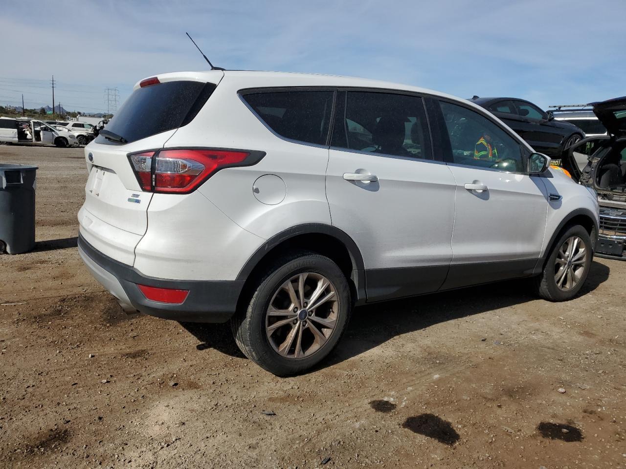 2017 Ford Escape Se - Фото 3