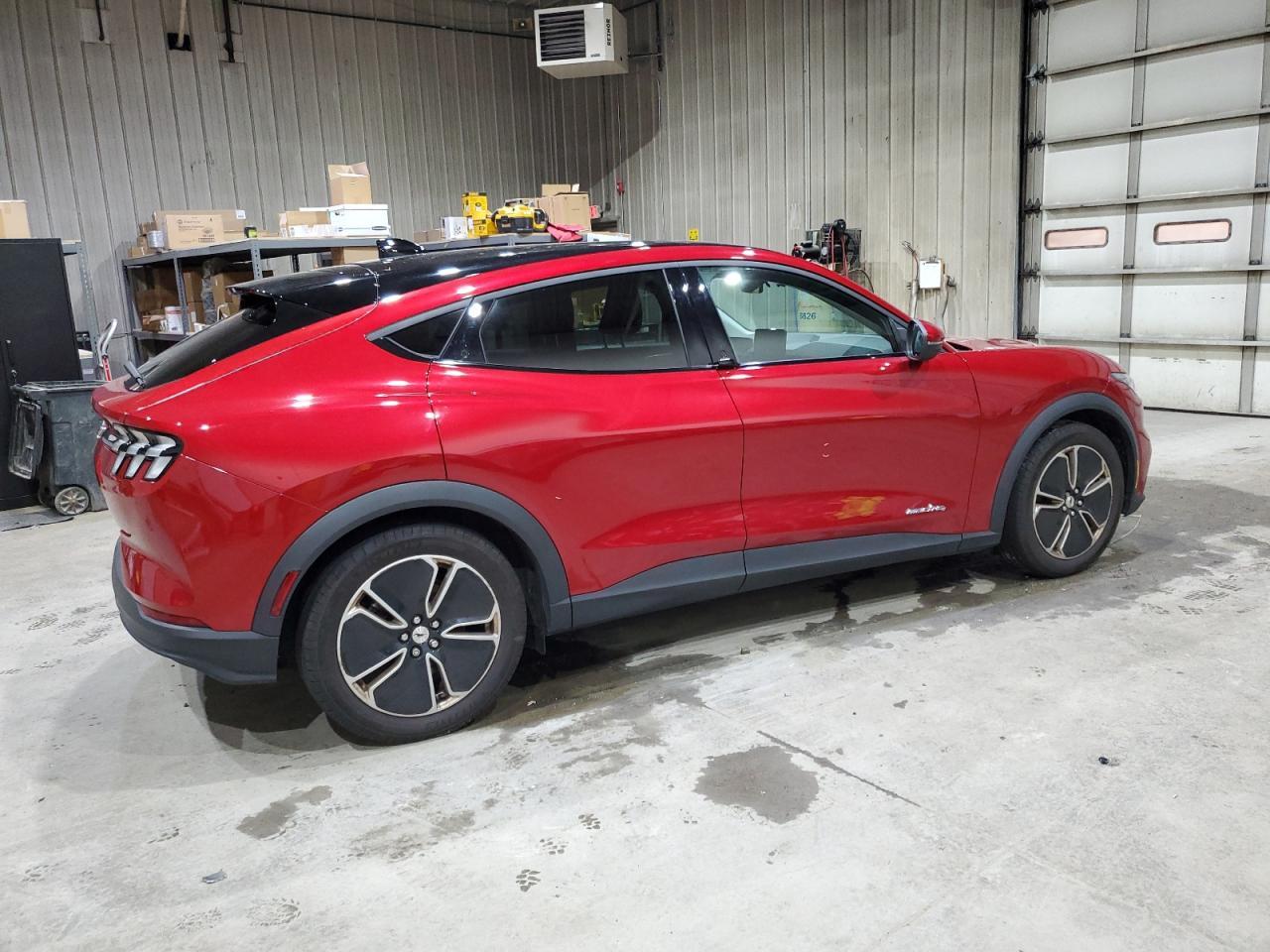 2021 Ford Mustang Mach-E Select - Фото 3