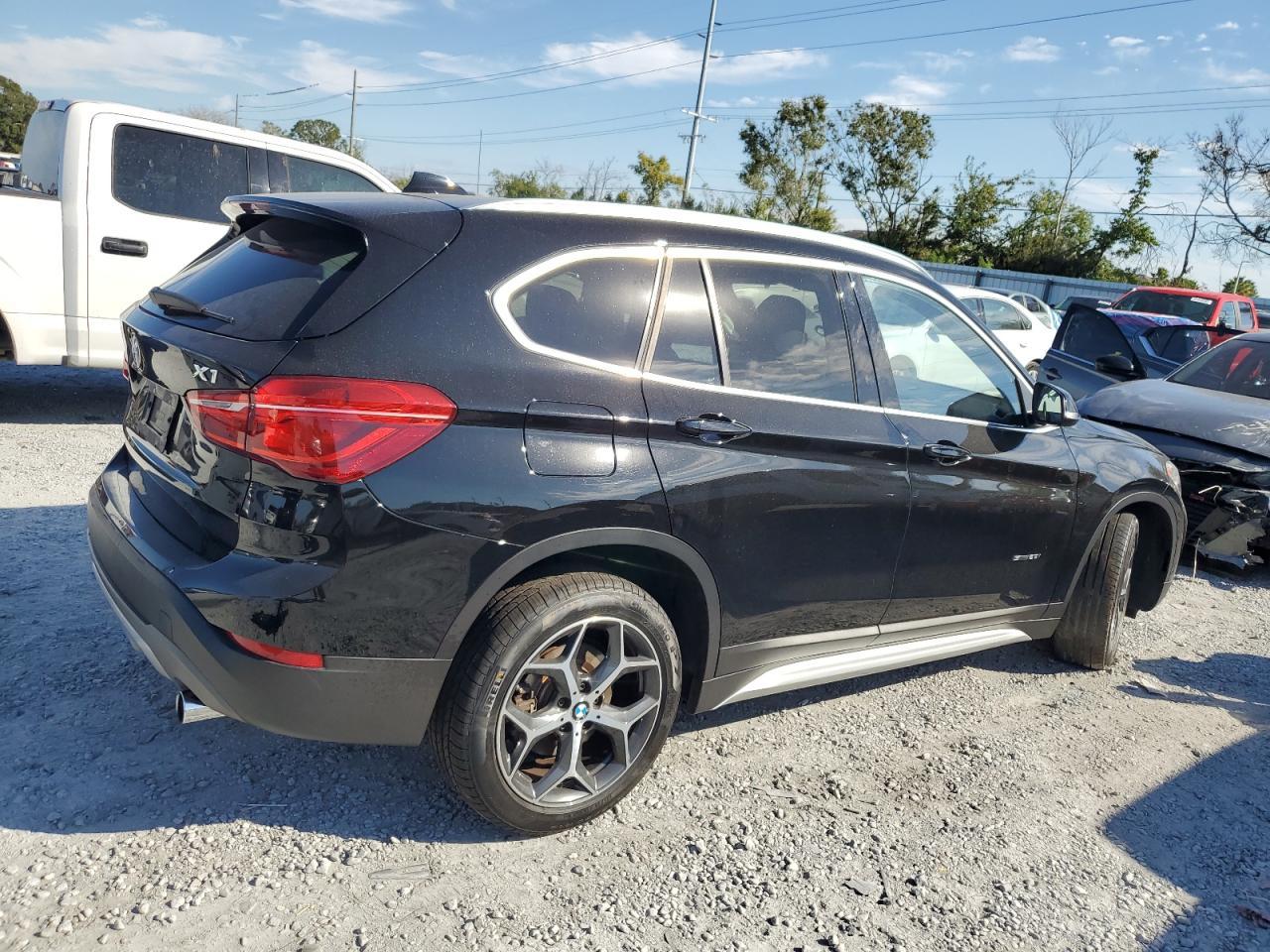 2018 BMW X1 Sdrive28I - Фото 3