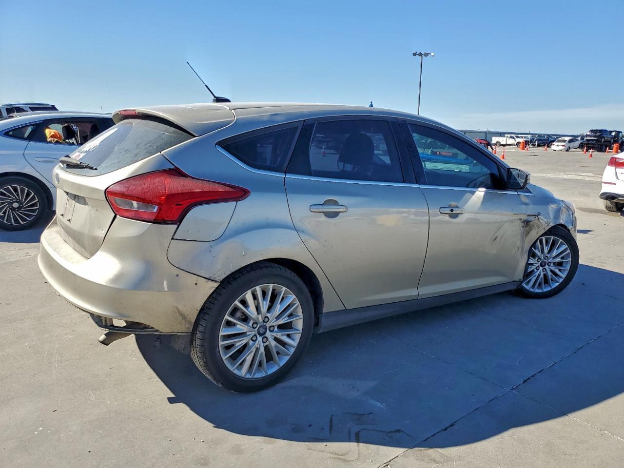 2018 Ford Focus Titanium - Фото 3