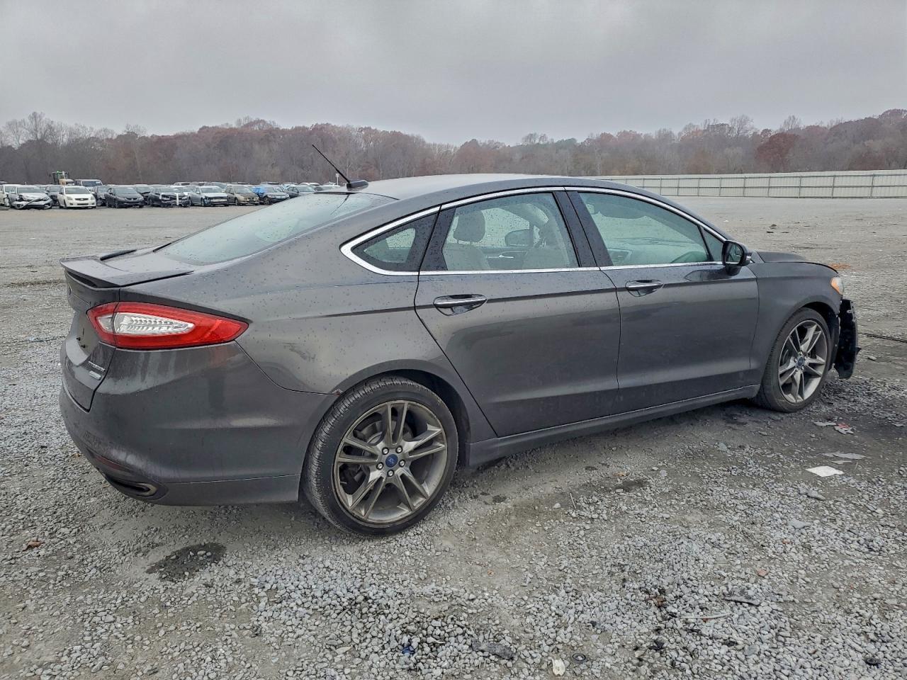 2016 Ford Fusion Titanium - Image 3