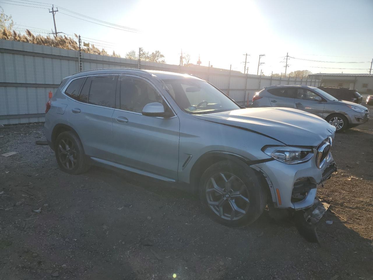2021 BMW X3 xDrive30I - Фото 4
