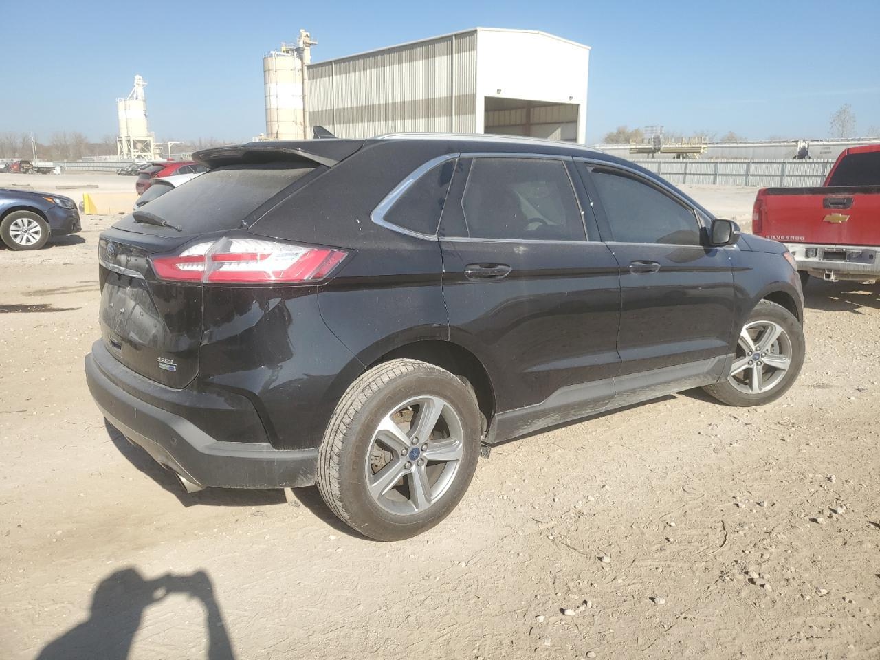 2019 Ford Edge Sel - Image 3