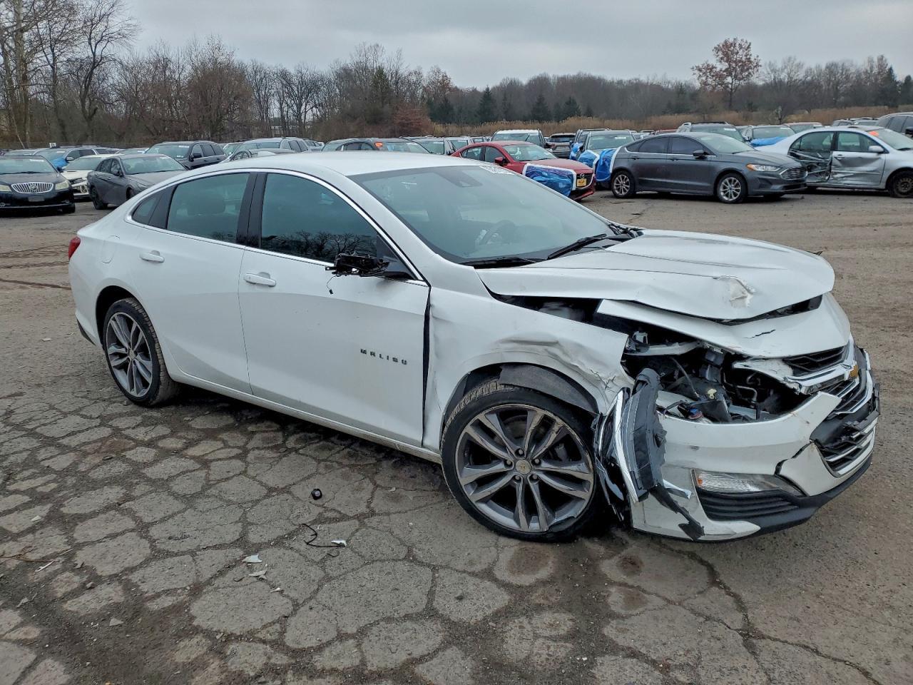 2023 Chevrolet Malibu Lt - Image 4