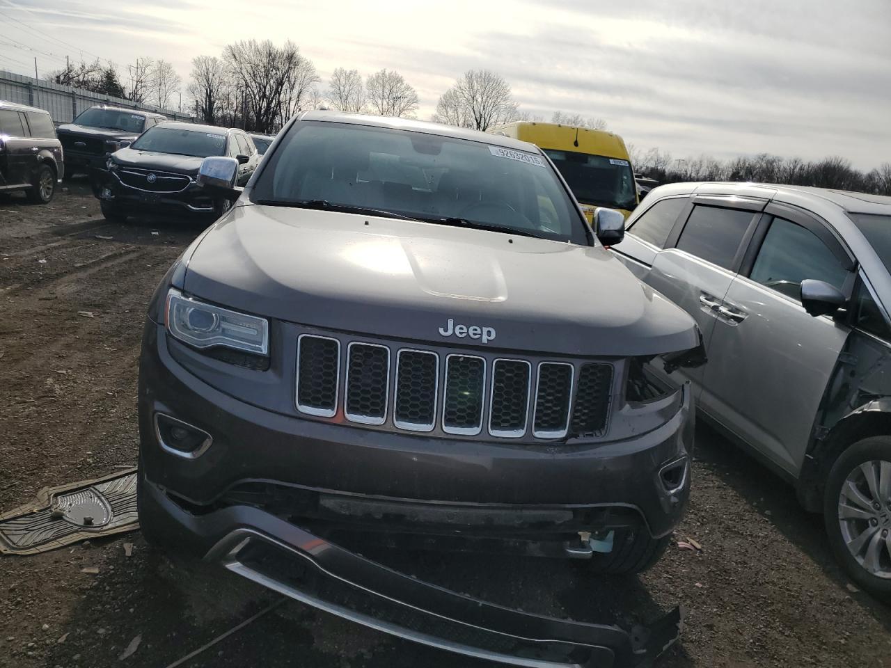 2014 Jeep Grand Cherokee Overland - Image 5