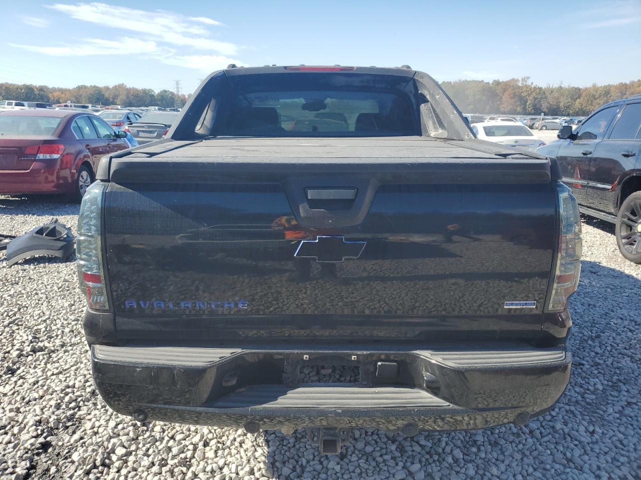 2007 Chevrolet Avalanche K1500 - Image 6