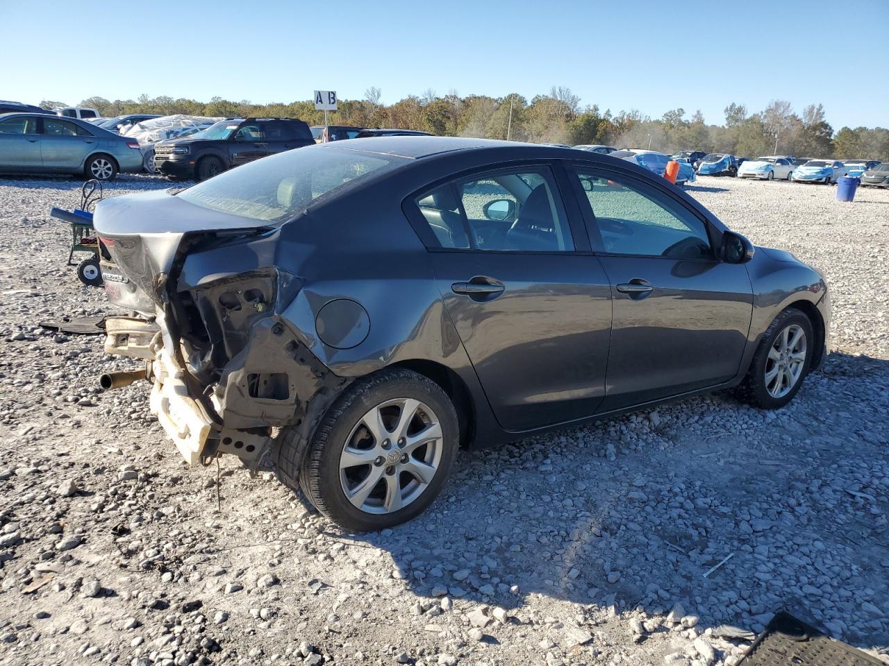 2010 Mazda 3 I - Image 3