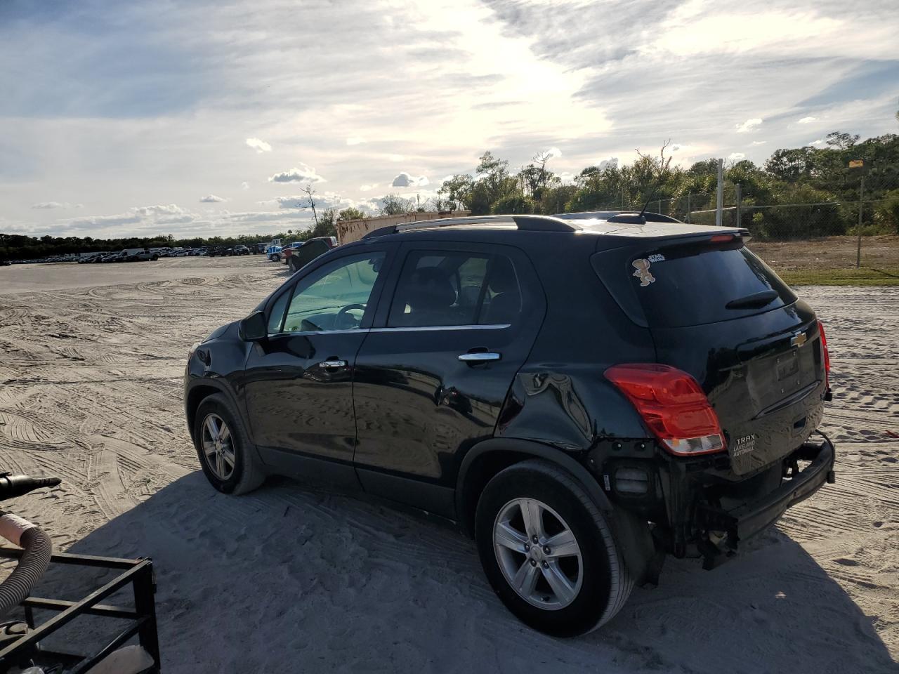 2019 Chevrolet Trax 1Lt - Фото 2