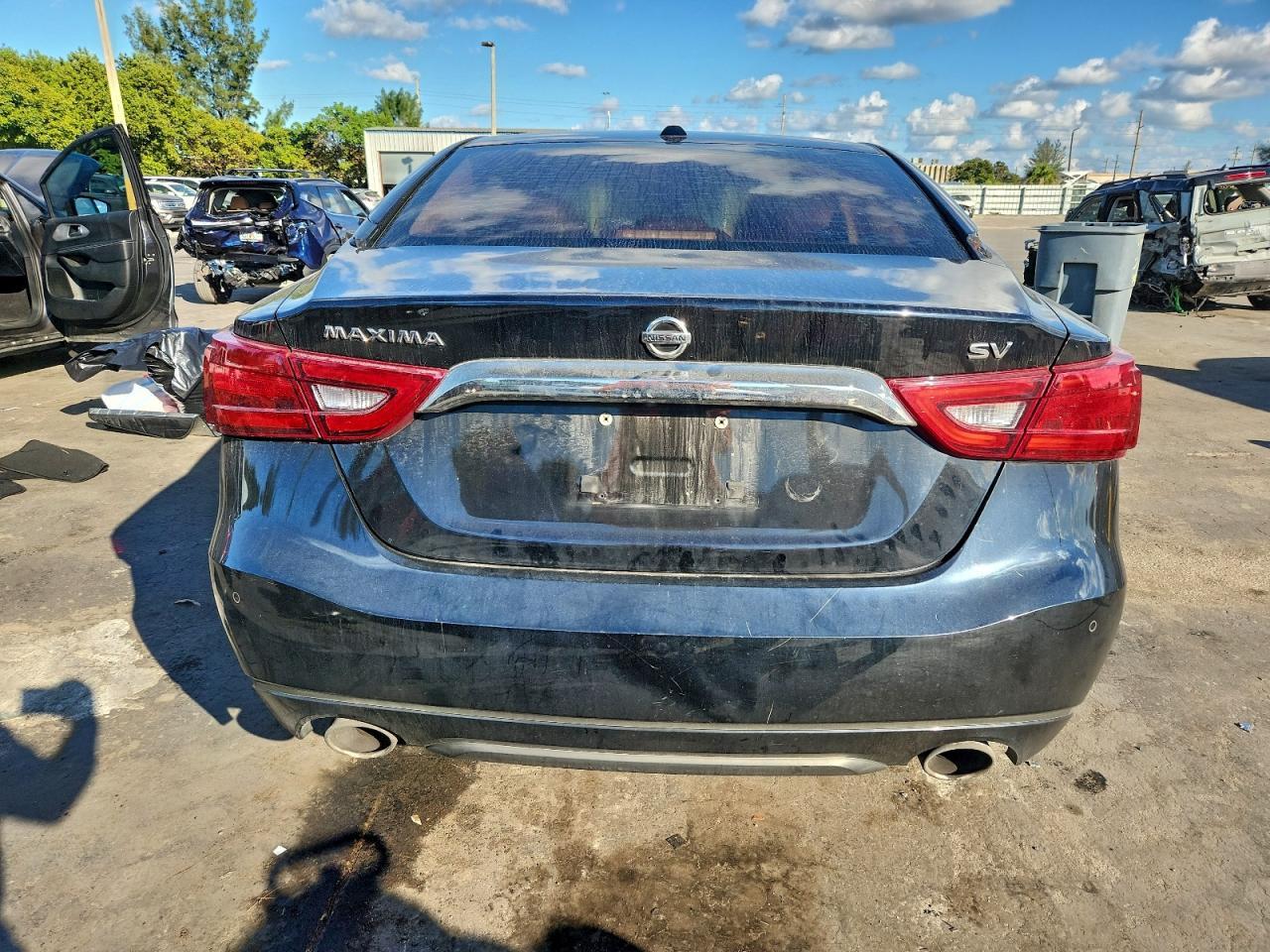 2017 Nissan Maxima 3.5S - Фото 6