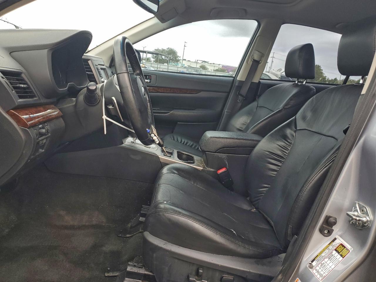 2013 Subaru Legacy 3.6R Limited - Image 7