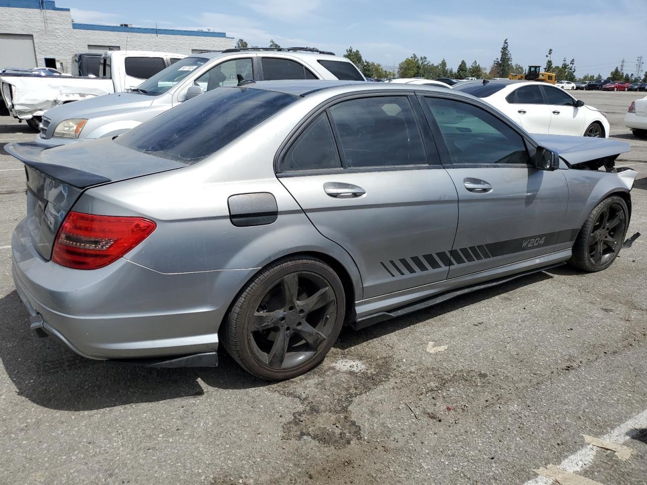 2014 Mercedes-Benz C 250 - Фото 3