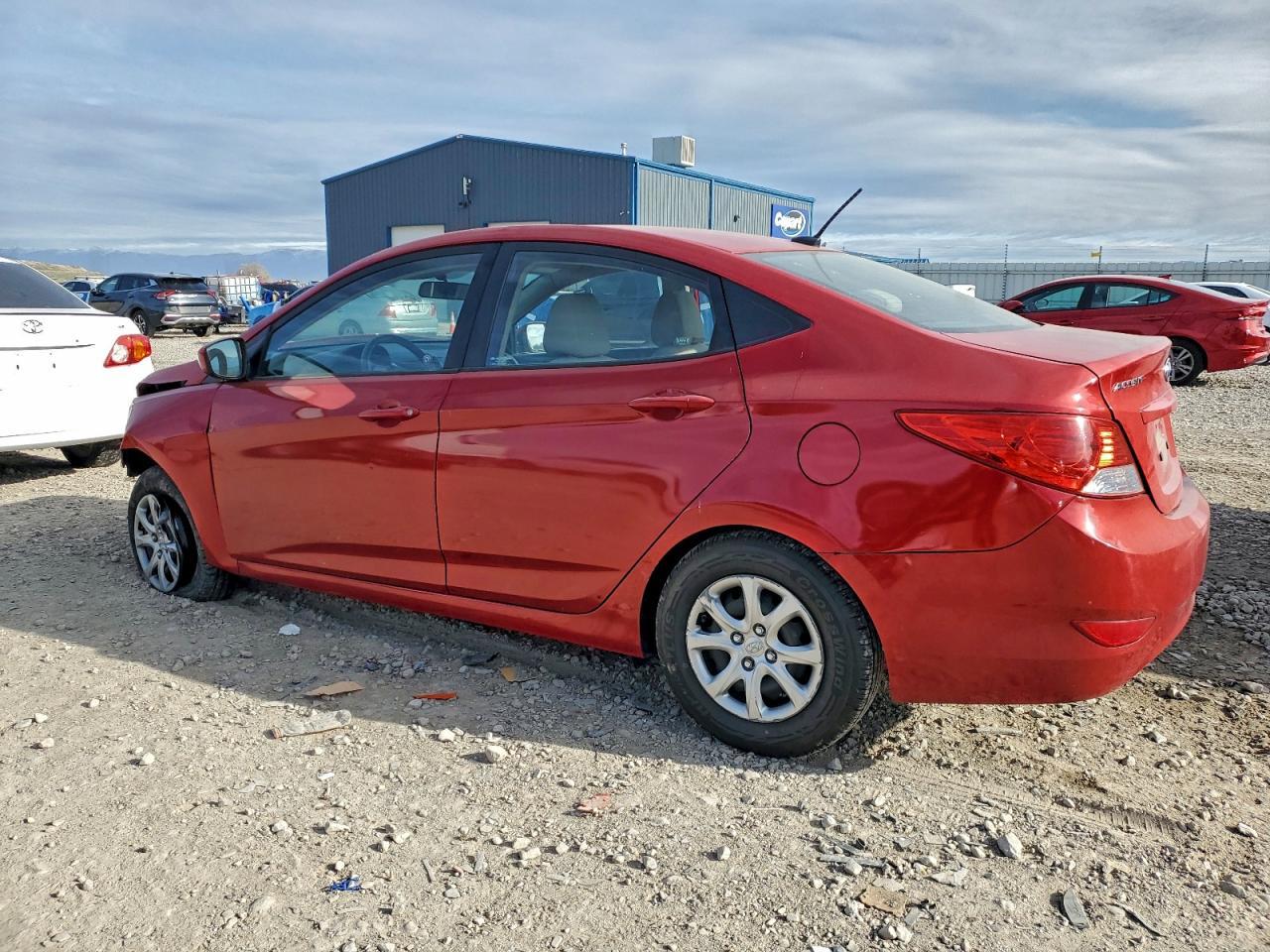 2013 Hyundai Accent Gls - Фото 2
