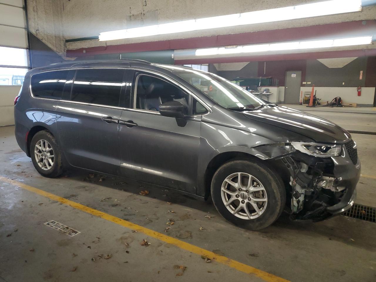 2022 Chrysler Pacifica Touring L - Фото 4