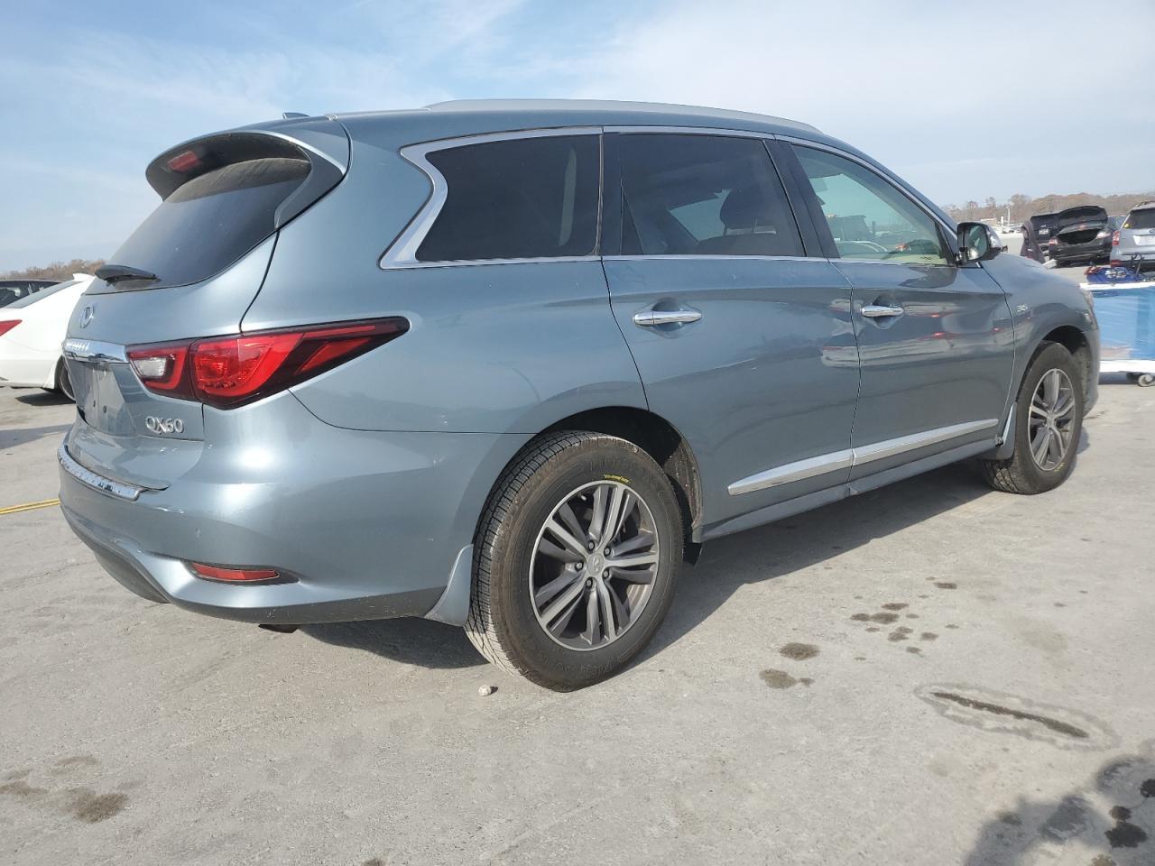 2019 Infiniti Qx60 Luxe - Фото 3